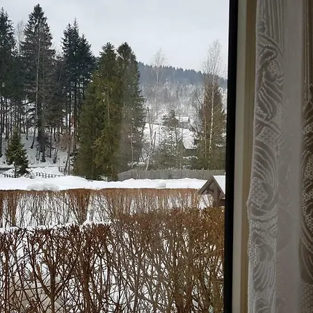 Dom Pod Lasem Maison d'hôtes *
