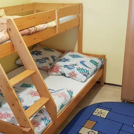 Dom Pod Lasem Maison d'hôtes *